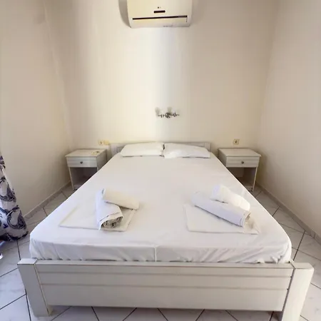 Ξενοδοχείο με διαμερίσματα Pannonia 4*