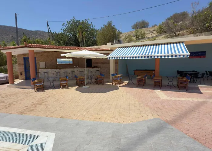 アパートホテル Pannonia