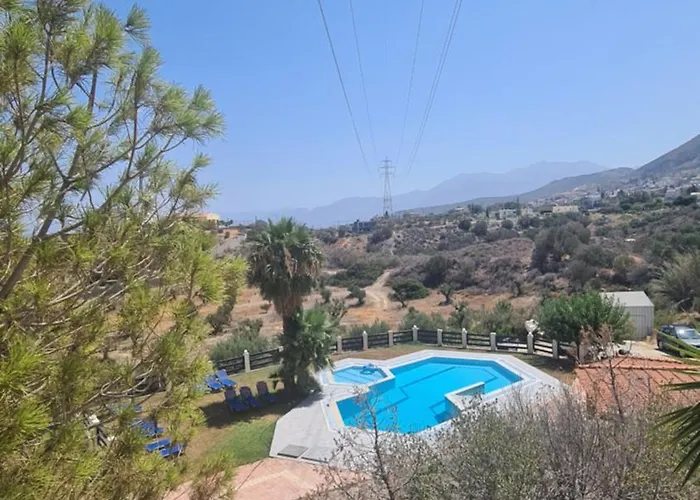 Pannonia アパートホテル 3*