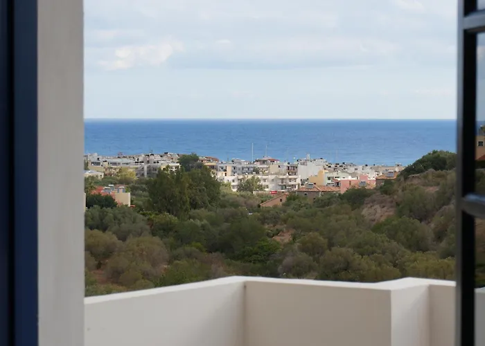 Pannonia アパートホテル