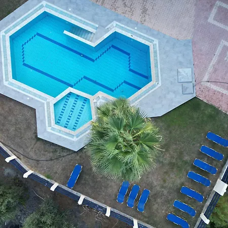 Aparthotel Pannonia 3*